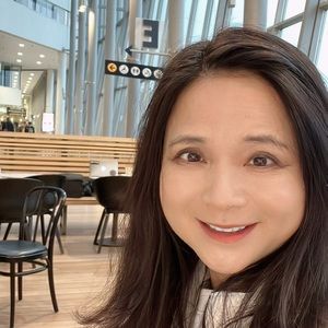 Meet your Posher, Lori